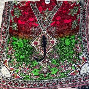 Multicolored with beautiful pattern. Metropolitan beautiful comfy tunic top.